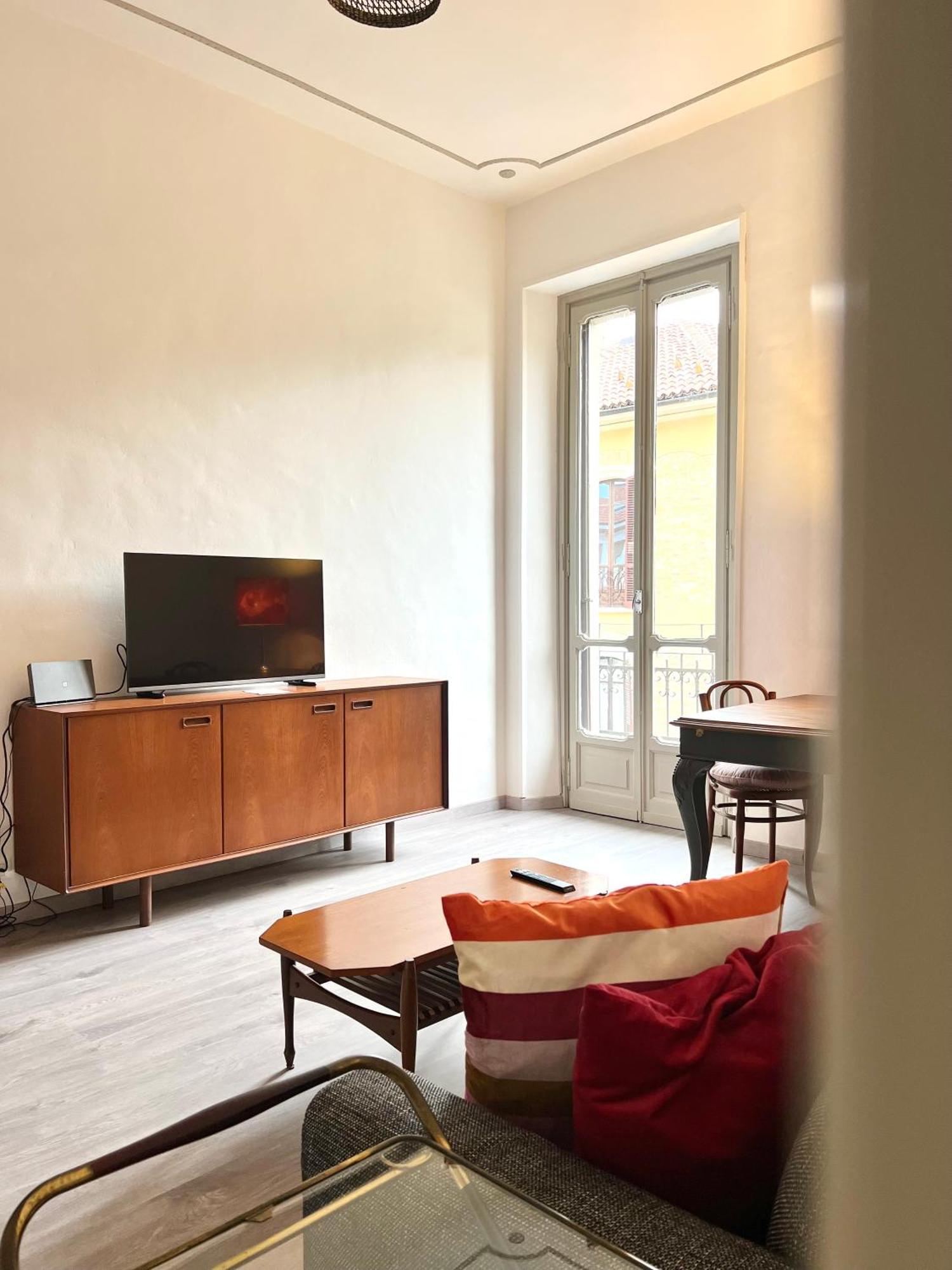 Comecasa Near Piazza Vittorio 2 Bedrooms Turin Exterior foto